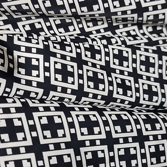 Abercrombie & Fitch Black and White One-Shoulder Maxi Dress - Picture 14 of 15